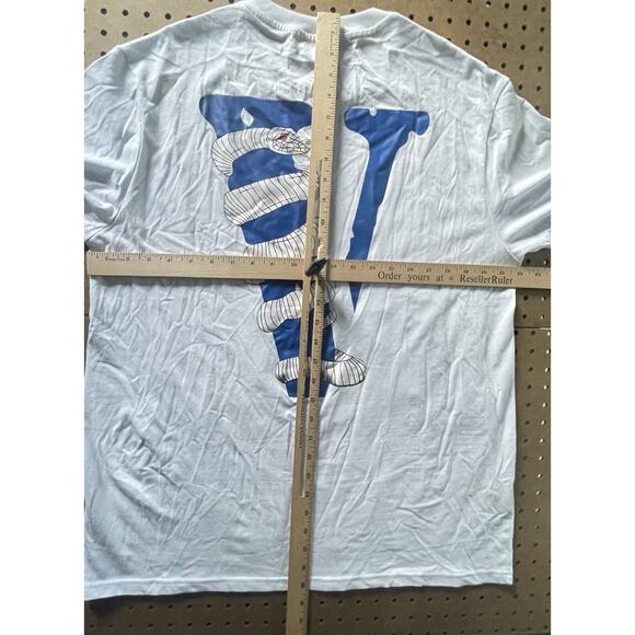VLONE Snake T-Shirt Tee HUGE Script USA Made White Size XL Men EUC - Picture 6 of 8